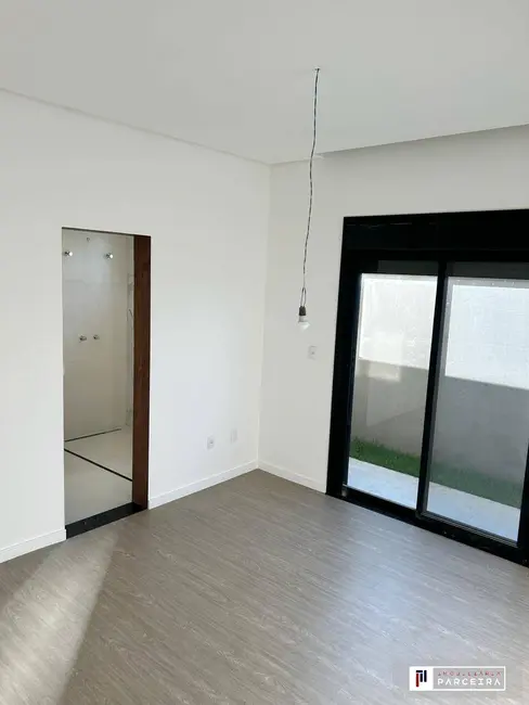 Foto 5 de Casa com 3 quartos à venda, 136m2 em Sao Jose Dos Campos - SP
