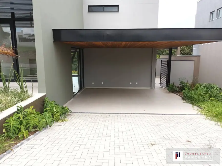 Foto 2 de Casa com 4 quartos à venda, 780m2 em Sao Jose Dos Campos - SP