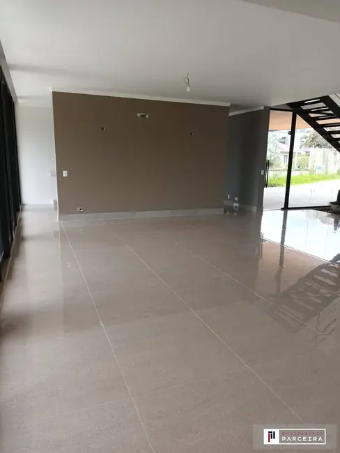 Foto 3 de Casa com 4 quartos à venda, 780m2 em Sao Jose Dos Campos - SP
