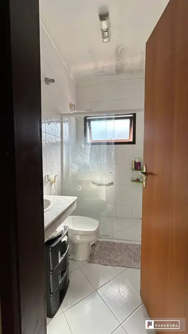 Foto 6 de Casa com 4 quartos à venda, 115m2 em Sao Jose Dos Campos - SP