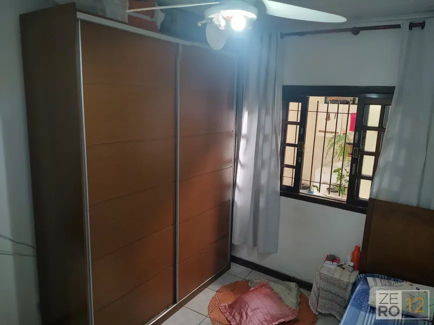 Casa com 3 quartos à venda, 160m2 em Sao Jose Dos Campos - SP - imagem 8 Foto 8 de Casa com 3 quartos à venda, 160m2 em Sao Jose Dos Campos - SP