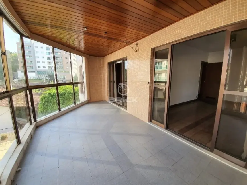 Foto 2 de Apartamento com 4 quartos à venda, 170m2 em Agriões, Teresopolis - RJ