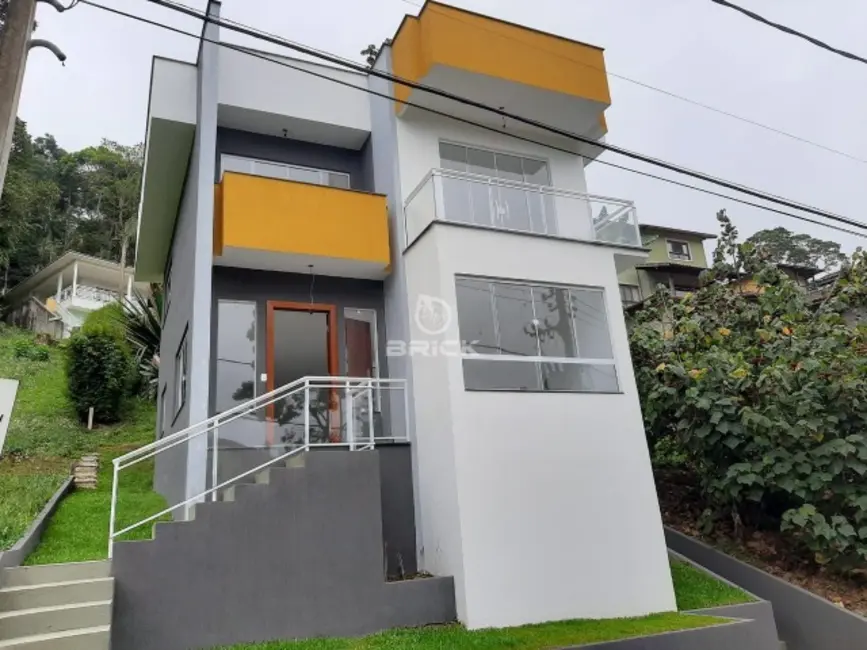 Foto 1 de Casa com 3 quartos à venda, 240m2 em Vargem Grande, Teresopolis - RJ
