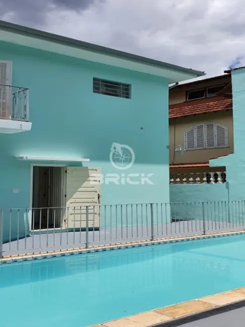 Foto 2 de Casa com 3 quartos à venda, 190m2 em Cascatinha, Petropolis - RJ