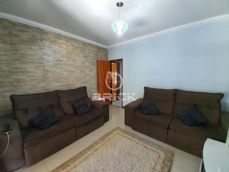 Foto 2 de Casa com 3 quartos à venda, 90m2 em Pimenteiras, Teresopolis - RJ