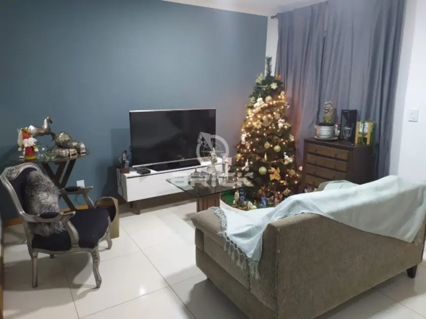 Foto 1 de Casa de Condomínio com 3 quartos à venda, 80m2 em Granja Guarani, Teresopolis - RJ