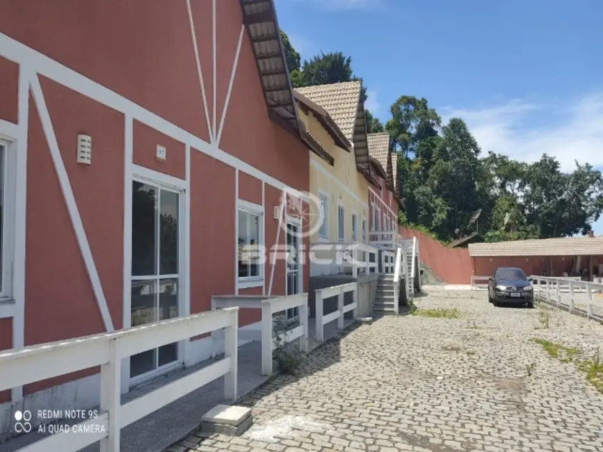 Foto 2 de Casa de Condomínio com 3 quartos à venda, 169m2 em Granja Guarani, Teresopolis - RJ