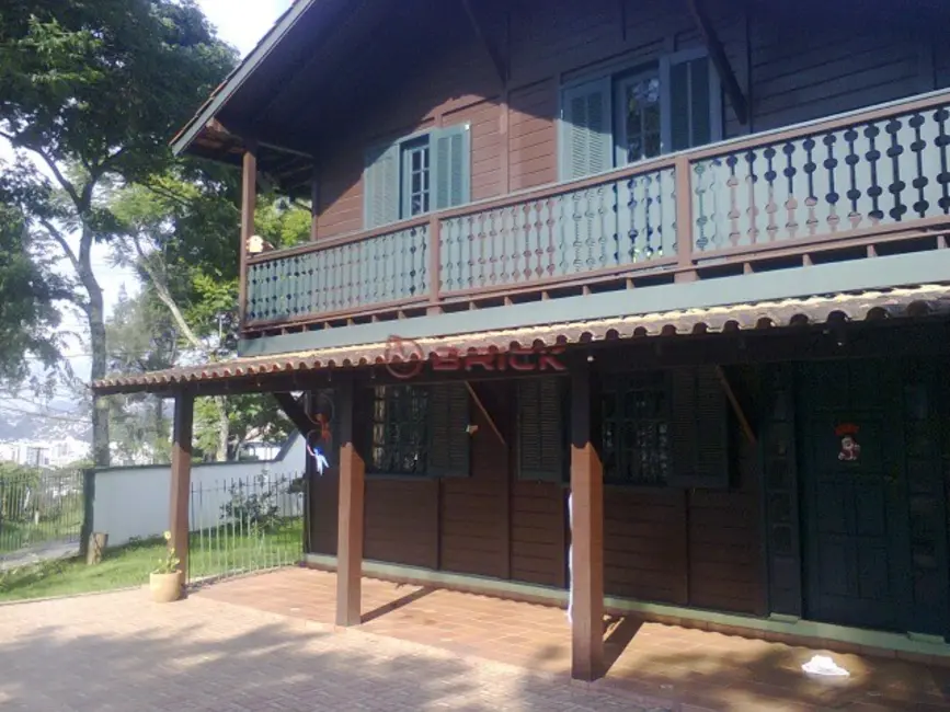 Foto 1 de Casa com 3 quartos à venda, 150m2 em Cascata Guarani, Teresopolis - RJ