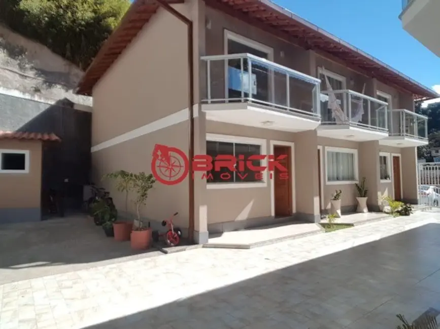 Foto 2 de Casa com 2 quartos à venda, 90m2 em Barroso, Teresopolis - RJ