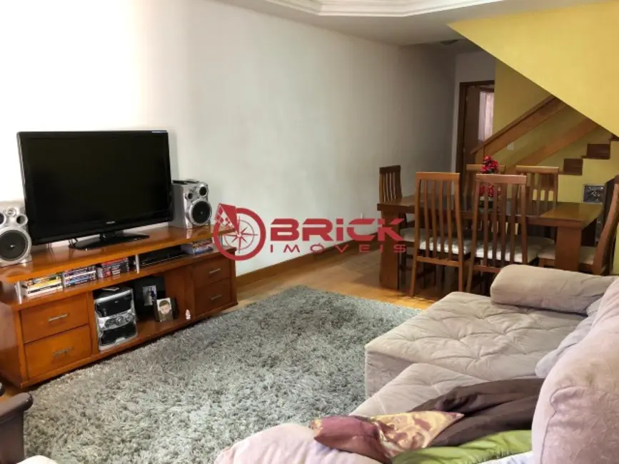 Foto 1 de Casa de Condomínio com 3 quartos à venda, 120m2 em Araras, Teresopolis - RJ