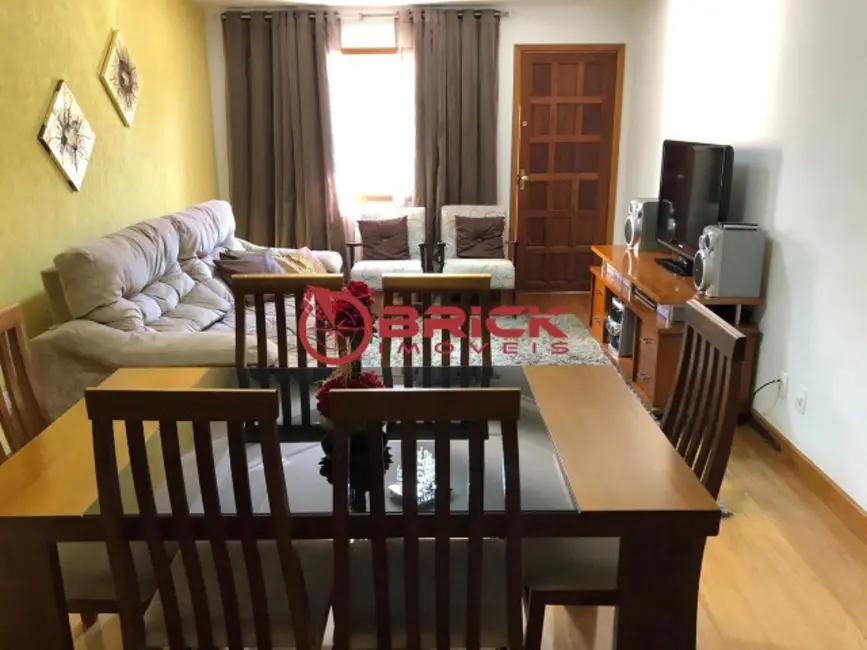 Foto 2 de Casa de Condomínio com 3 quartos à venda, 120m2 em Araras, Teresopolis - RJ