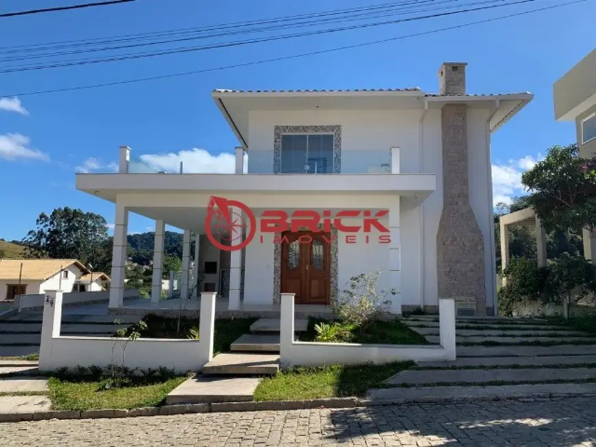 Foto 1 de Casa com 4 quartos à venda, 250m2 em Vargem Grande, Teresopolis - RJ