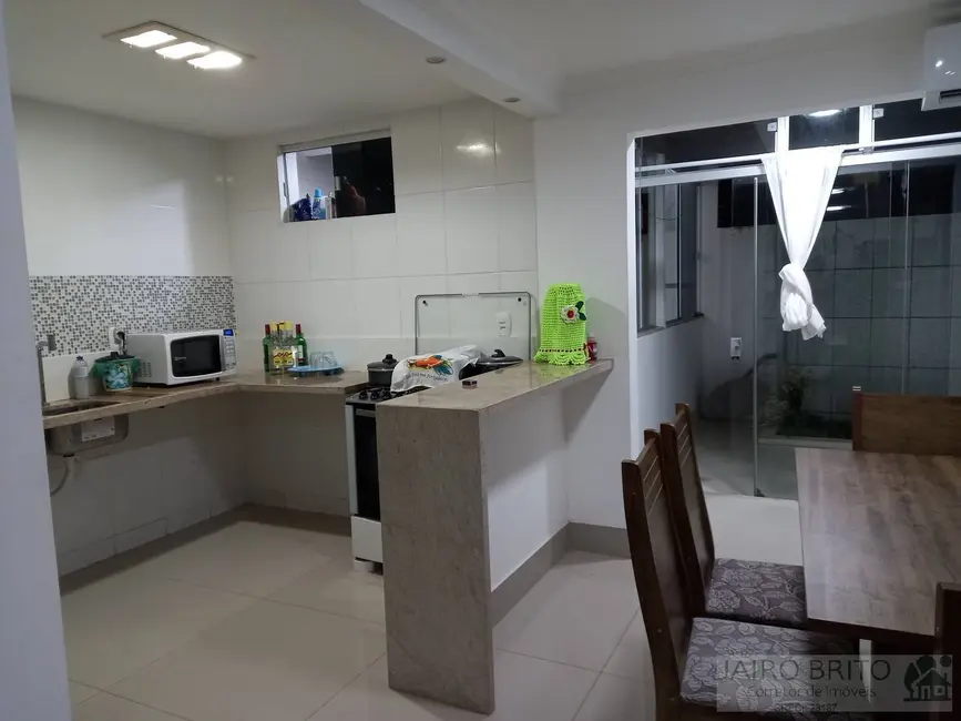 Foto 1 de Casa com 4 quartos à venda, 230m2 em Nossa Senhora da Vitória, Ilheus - BA