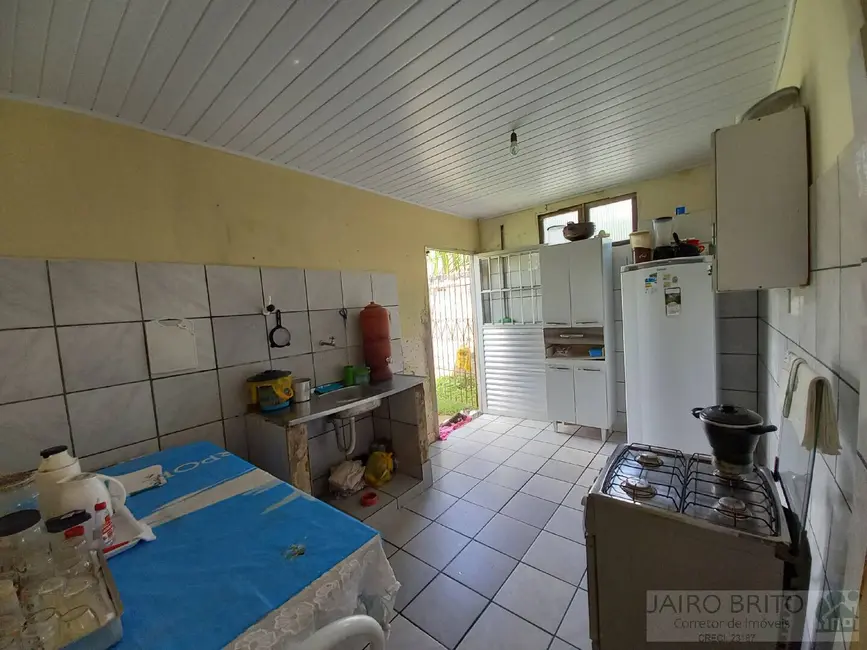 Casa com 2 quartos à venda e para alugar, 60m2 em Hernani Sá, Ilheus - BA - imagem 9 Foto 9 de Casa com 2 quartos à venda e para alugar, 60m2 em Hernani Sá, Ilheus - BA