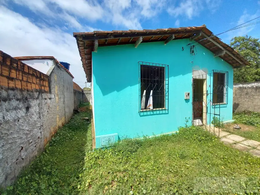 Casa com 2 quartos à venda e para alugar, 60m2 em Hernani Sá, Ilheus - BA - imagem 4 Foto 4 de Casa com 2 quartos à venda e para alugar, 60m2 em Hernani Sá, Ilheus - BA