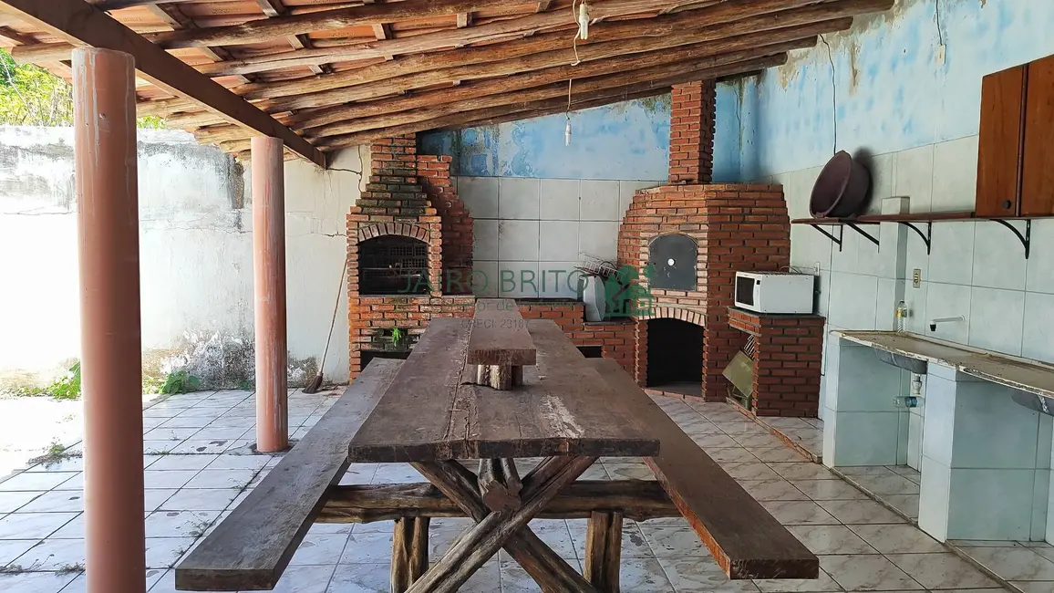 Casa com 3 quartos à venda, 360m2 em Olivença, Ilheus - BA - imagem 5 Foto 5 de Casa com 3 quartos à venda, 360m2 em Olivença, Ilheus - BA