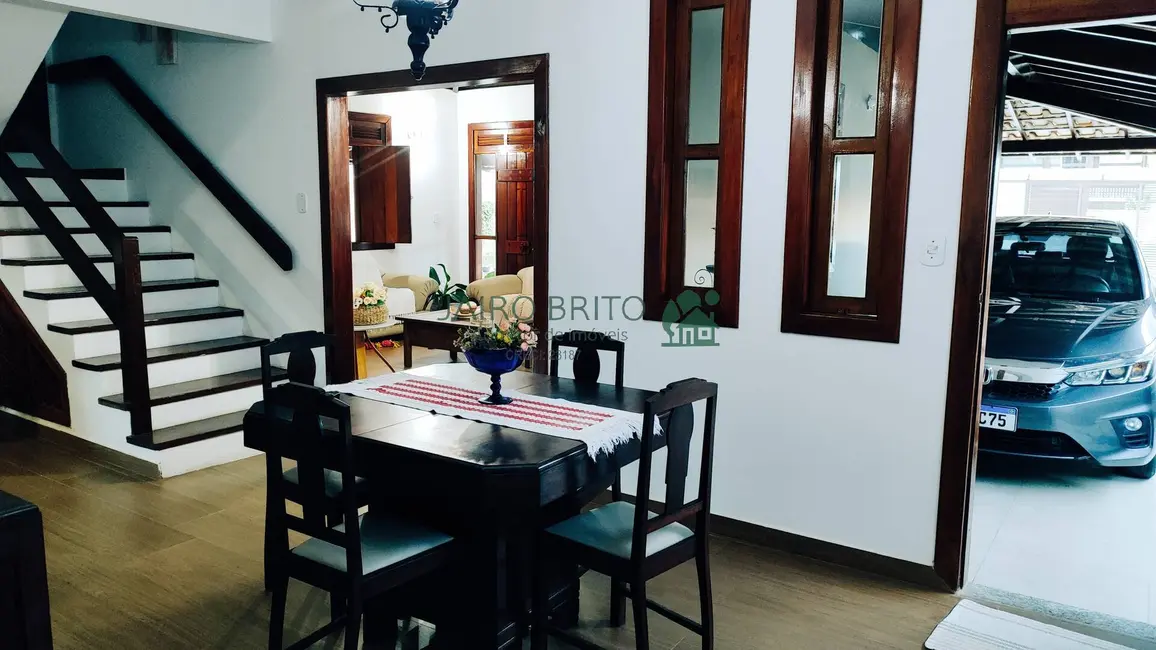 Casa com 5 quartos à venda e para alugar, 350m2 em Olivença, Ilheus - BA - imagem 3 Foto 3 de Casa com 5 quartos à venda e para alugar, 350m2 em Olivença, Ilheus - BA