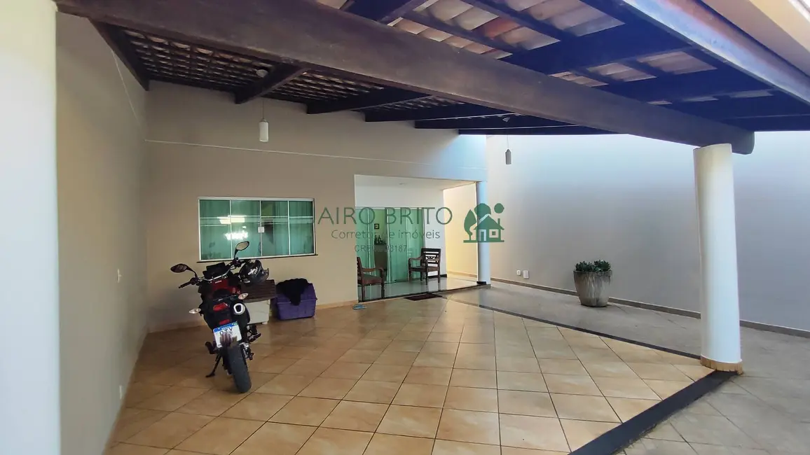Foto 2 de Casa com 4 quartos à venda, 220m2 em Pontal, Ilheus - BA