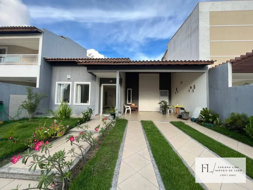 Casa de Condomínio com 3 quartos à venda, 260m2 em Centro, Feira De Santana - BA - imagem 1 Foto 1 de Casa de Condomínio com 3 quartos à venda, 260m2 em Centro, Feira De Santana - BA