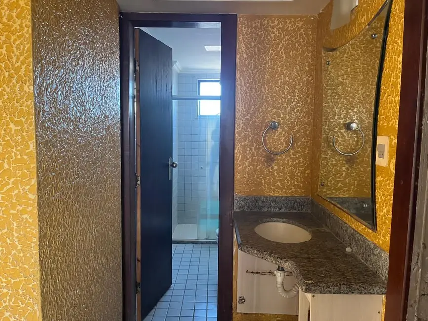 Foto 5 de Apartamento com 4 quartos à venda e para alugar, 145m2 em Capuchinhos, Feira De Santana - BA