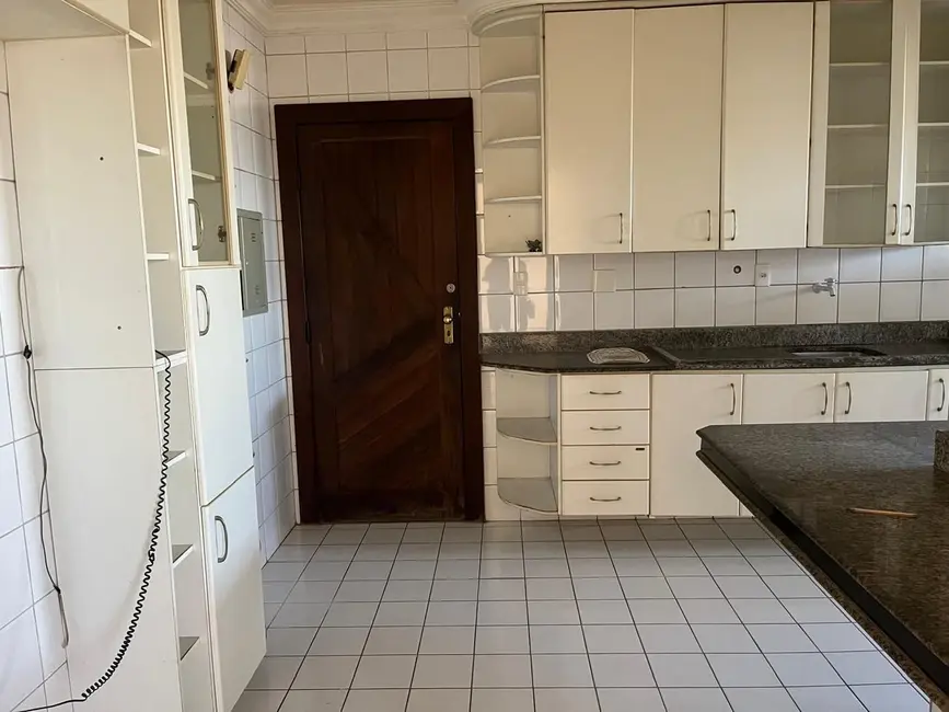 Foto 7 de Apartamento com 4 quartos à venda e para alugar, 145m2 em Capuchinhos, Feira De Santana - BA