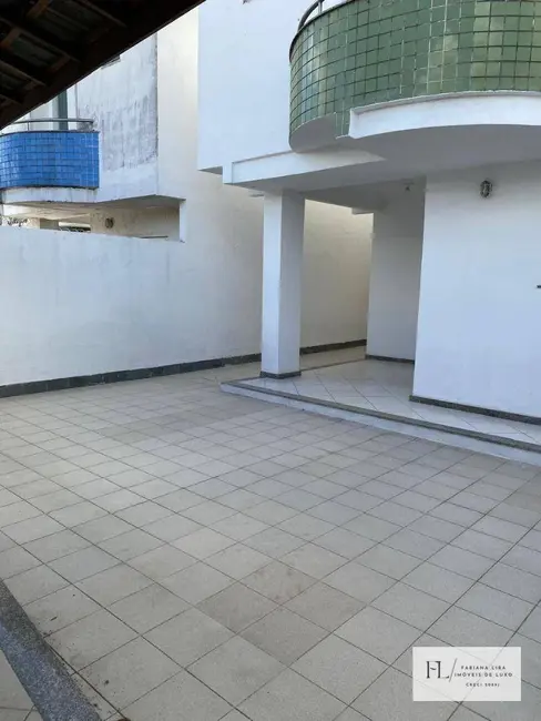 Casa de Condomínio com 3 quartos para alugar, 250m2 em Centro, Feira De Santana - BA - imagem 9 Foto 9 de Casa de Condomínio com 3 quartos para alugar, 250m2 em Centro, Feira De Santana - BA