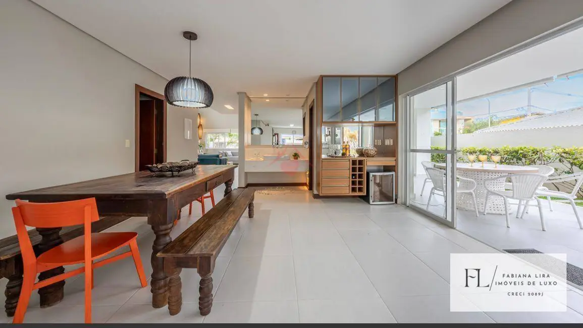 Casa de Condomínio com 6 quartos para alugar, 600m2 em Camacari - BA - imagem 6 Foto 6 de Casa de Condomínio com 6 quartos para alugar, 600m2 em Camacari - BA