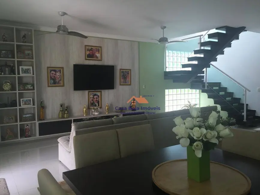 Foto 2 de Sobrado com 5 quartos à venda, 450m2 em Solemar, Praia Grande - SP