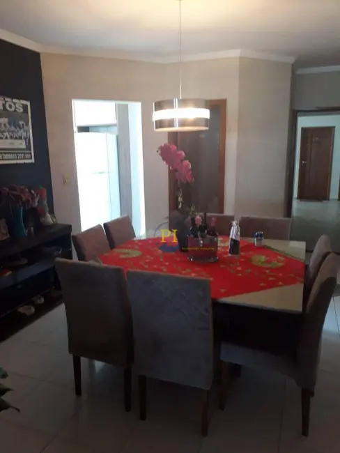 Apartamento com 3 quartos à venda, 150m2 em Aviação, Praia Grande - SP - imagem 1 Foto 1 de Apartamento com 3 quartos à venda, 150m2 em Aviação, Praia Grande - SP