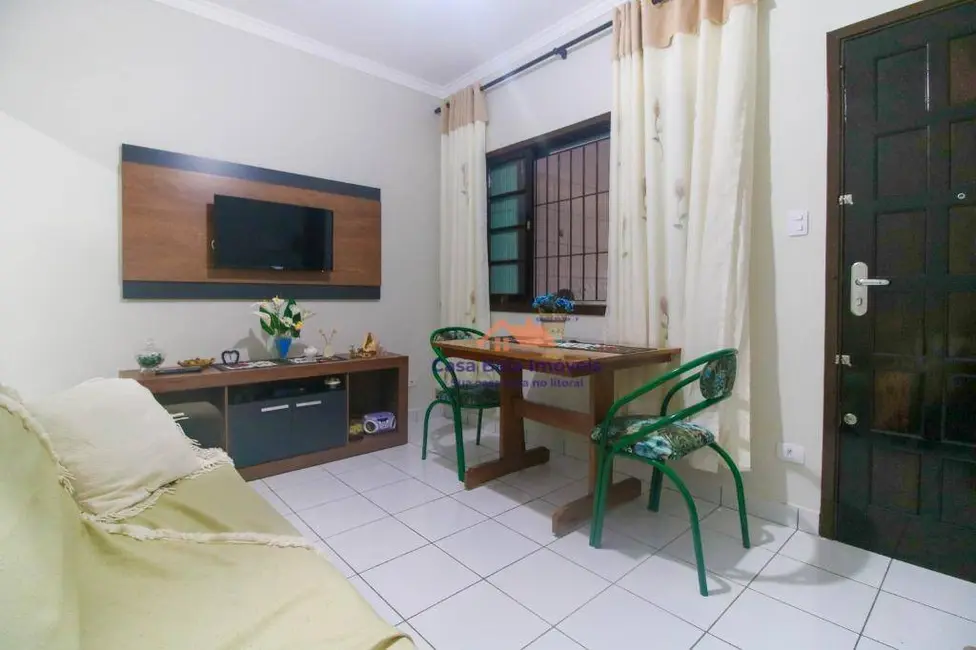 Casa com 2 quartos à venda, 130m2 em Canto do Forte, Praia Grande - SP - imagem 4 Foto 4 de Casa com 2 quartos à venda, 130m2 em Canto do Forte, Praia Grande - SP