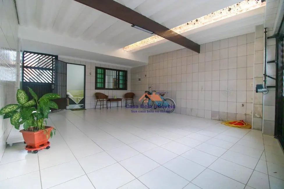 Casa com 2 quartos à venda, 130m2 em Canto do Forte, Praia Grande - SP - imagem 2 Foto 2 de Casa com 2 quartos à venda, 130m2 em Canto do Forte, Praia Grande - SP