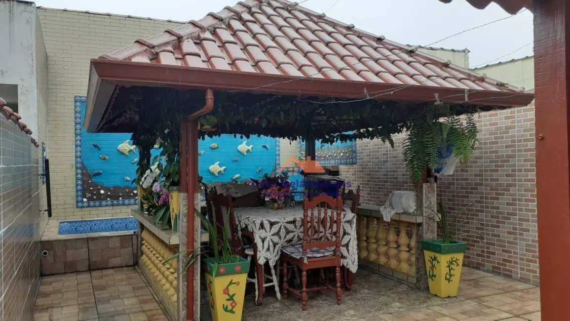 Foto 9 de Casa com 3 quartos à venda, 210m2 em Maracanã, Praia Grande - SP