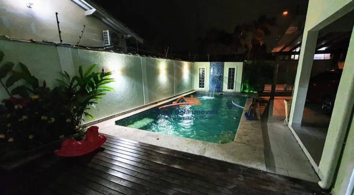 Foto 5 de Sobrado com 4 quartos à venda, 170m2 em Solemar, Praia Grande - SP