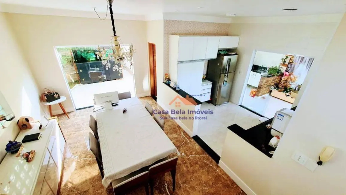 Foto 2 de Sobrado com 4 quartos à venda, 170m2 em Solemar, Praia Grande - SP
