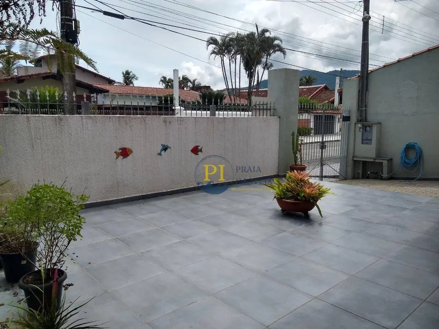 Foto 4 de Casa com 2 quartos à venda, 252m2 em Praia Grande - SP