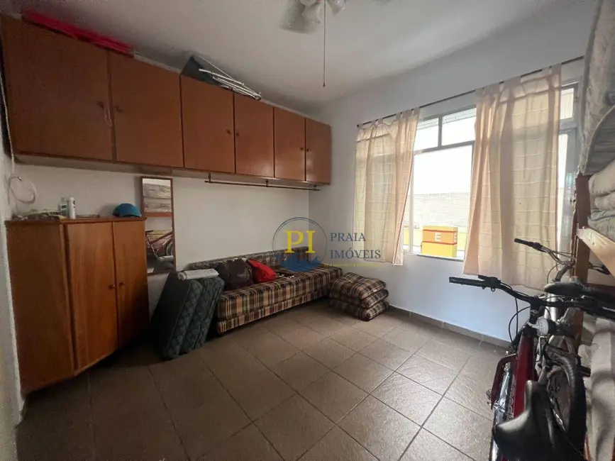 Kitnet com 1 quarto à venda, 30m2 em Canto do Forte, Praia Grande - SP - imagem 2 Foto 2 de Kitnet com 1 quarto à venda, 30m2 em Canto do Forte, Praia Grande - SP