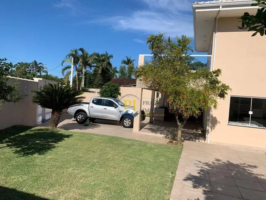 Casa com 4 quartos à venda, 594m2 em Solemar, Praia Grande - SP - imagem 3 Foto 3 de Casa com 4 quartos à venda, 594m2 em Solemar, Praia Grande - SP