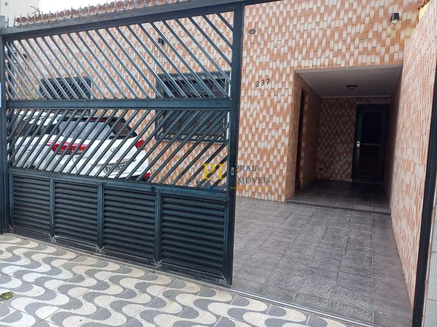 Foto 1 de Casa com 2 quartos à venda, 180m2 em Praia Grande - SP