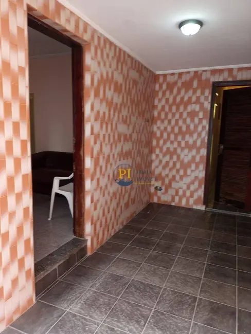 Casa com 2 quartos à venda, 180m2 em Praia Grande - SP - imagem 3 Foto 3 de Casa com 2 quartos à venda, 180m2 em Praia Grande - SP