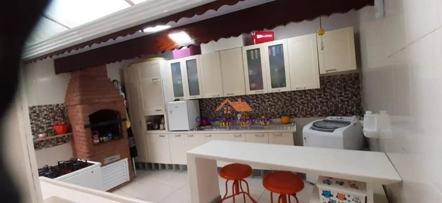 Foto 8 de Sobrado com 3 quartos à venda, 135m2 em Praia Grande - SP
