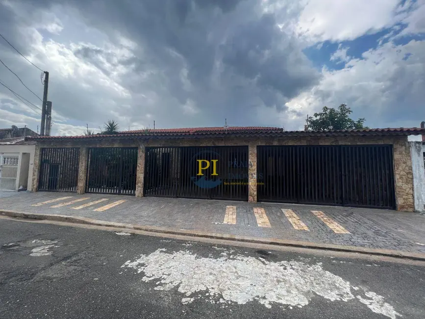 Foto 2 de Casa com 3 quartos à venda, 450m2 em Praia Grande - SP