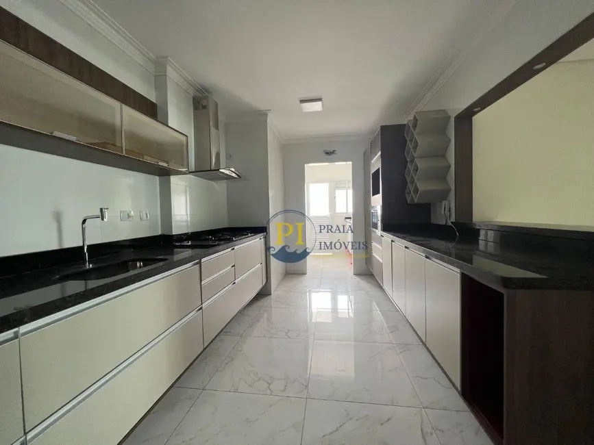 Apartamento com 3 quartos à venda, 138m2 em Guilhermina, Praia Grande - SP - imagem 4 Foto 4 de Apartamento com 3 quartos à venda, 138m2 em Guilhermina, Praia Grande - SP