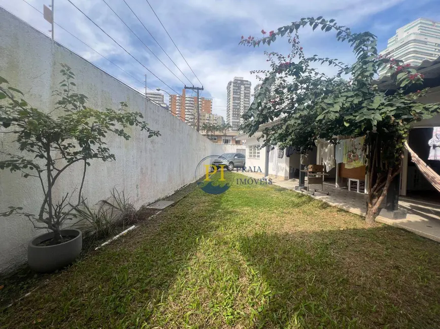 Casa com 4 quartos à venda, 400m2 em Canto do Forte, Praia Grande - SP - imagem 9 Foto 9 de Casa com 4 quartos à venda, 400m2 em Canto do Forte, Praia Grande - SP