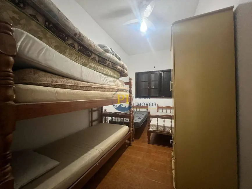Foto 9 de Casa com 3 quartos à venda, 350m2 em Praia Grande - SP