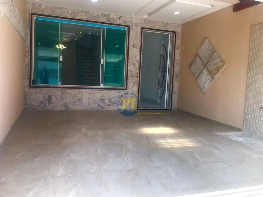 Casa com 2 quartos à venda, 136m2 em Praia Grande - SP - imagem 5 Foto 5 de Casa com 2 quartos à venda, 136m2 em Praia Grande - SP
