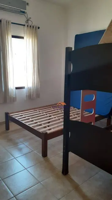Foto 9 de Sobrado com 3 quartos à venda, 500m2 em Praia Grande - SP