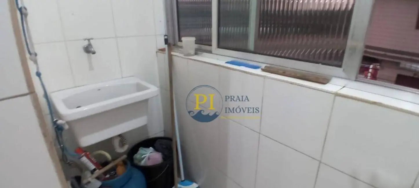 Foto 4 de Apartamento com 3 quartos à venda, 74m2 em Maracanã, Praia Grande - SP