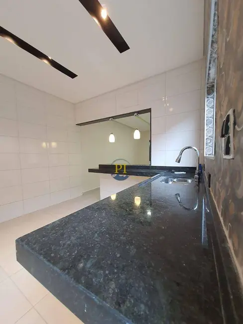 Casa com 2 quartos à venda, 120m2 em Caiçara, Praia Grande - SP - imagem 7 Foto 7 de Casa com 2 quartos à venda, 120m2 em Caiçara, Praia Grande - SP