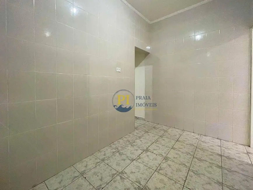 Casa com 2 quartos à venda, 153m2 em Canto do Forte, Praia Grande - SP - imagem 8 Foto 8 de Casa com 2 quartos à venda, 153m2 em Canto do Forte, Praia Grande - SP