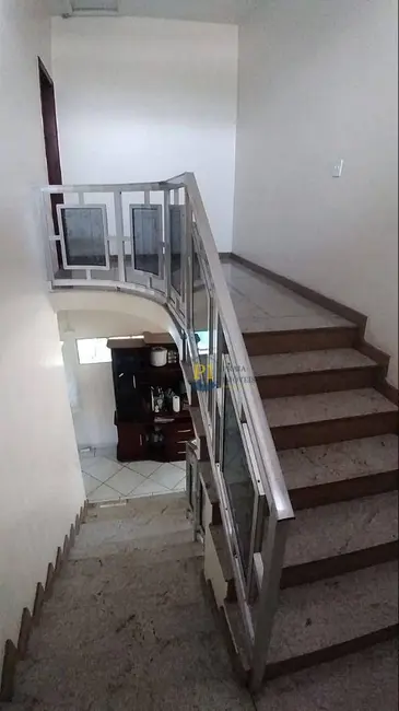 Casa com 4 quartos à venda, 670m2 em Canto do Forte, Praia Grande - SP - imagem 2 Foto 2 de Casa com 4 quartos à venda, 670m2 em Canto do Forte, Praia Grande - SP